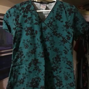 Cherokee Floral Scrub Top